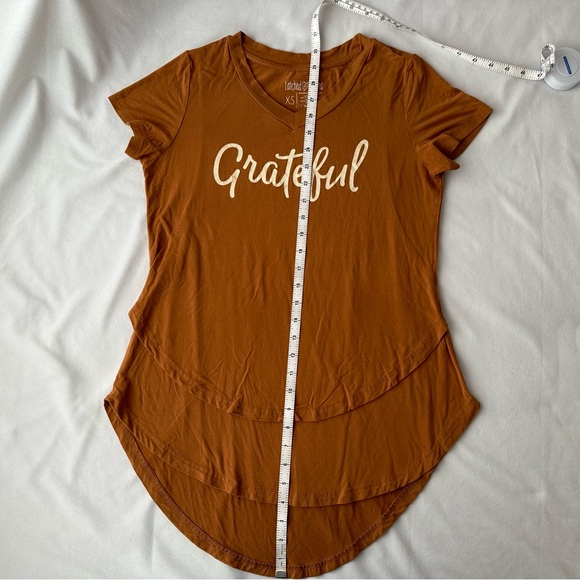Latched Mama v-neck boyfriend nursing maternity tee - Grateful burnt orange - Picture 6 of 6